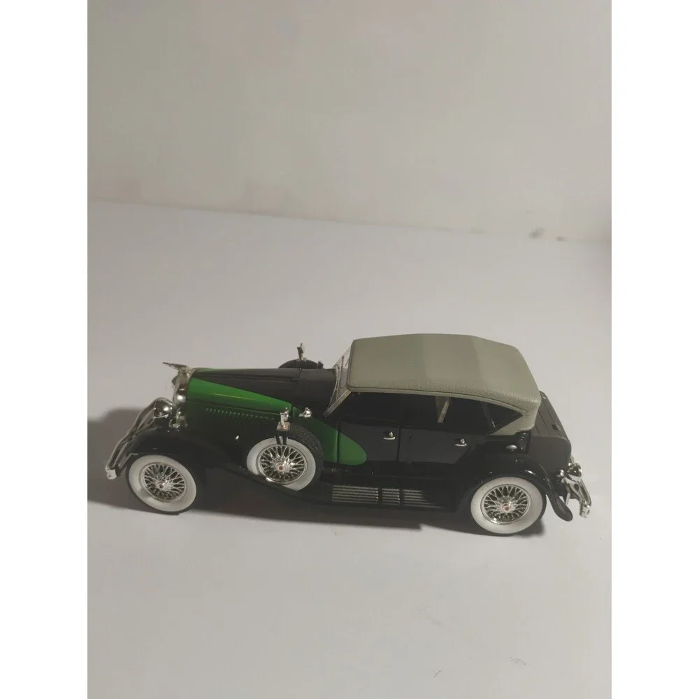 Signature Models National Motor Museum 1934 Duesenberg 1/32 Diecast Green/ Blk